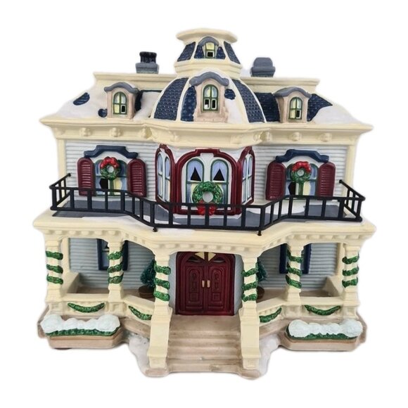 St Nicholas Square Christmas Village Collection New Hope House 12193124 - Picture 1 of 8
